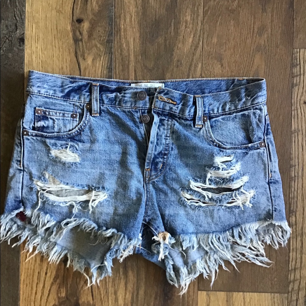 Distressed jean shorts